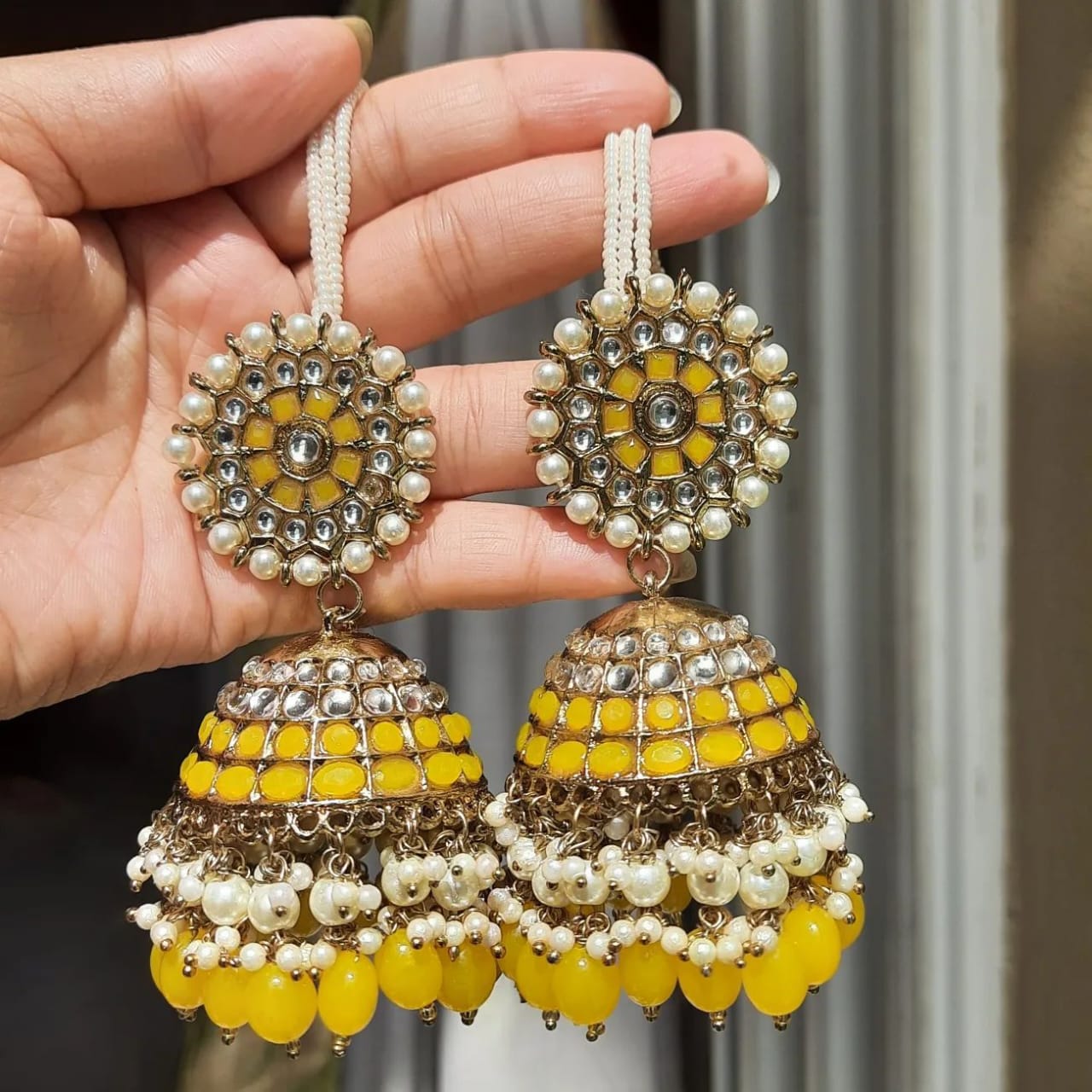 Oversized kundan jhumki with saharas/ jhumki style earrings with saharas