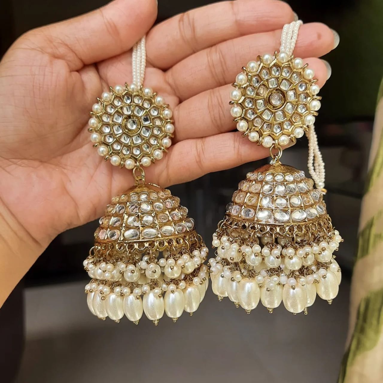 Oversized kundan jhumki with saharas/ jhumki style earrings with saharas