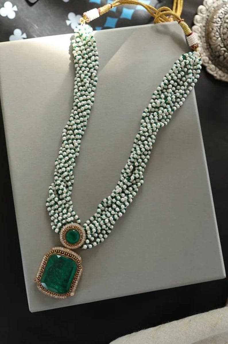 Long pearl Green Emerald Pendant Kundan Necklace Set/Sabyasachi Inspired Jewelry/Bollywood Jewelry/Statement necklace set