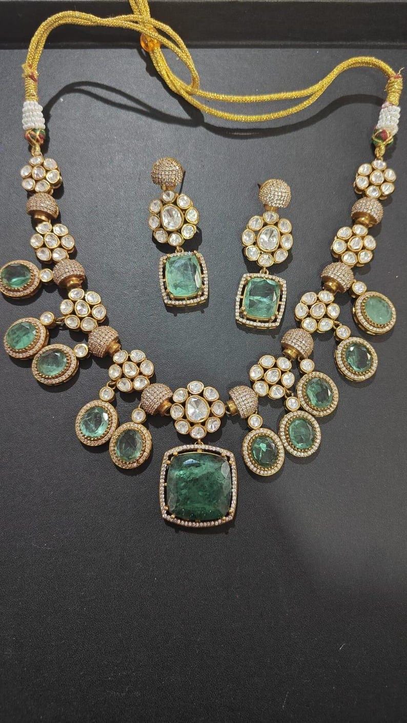 Emerald Green Uncut Diamond Kundan Necklace Set/Sabyasachi Inspired Jewelry/Bollywood Jewelry/Statement necklace set