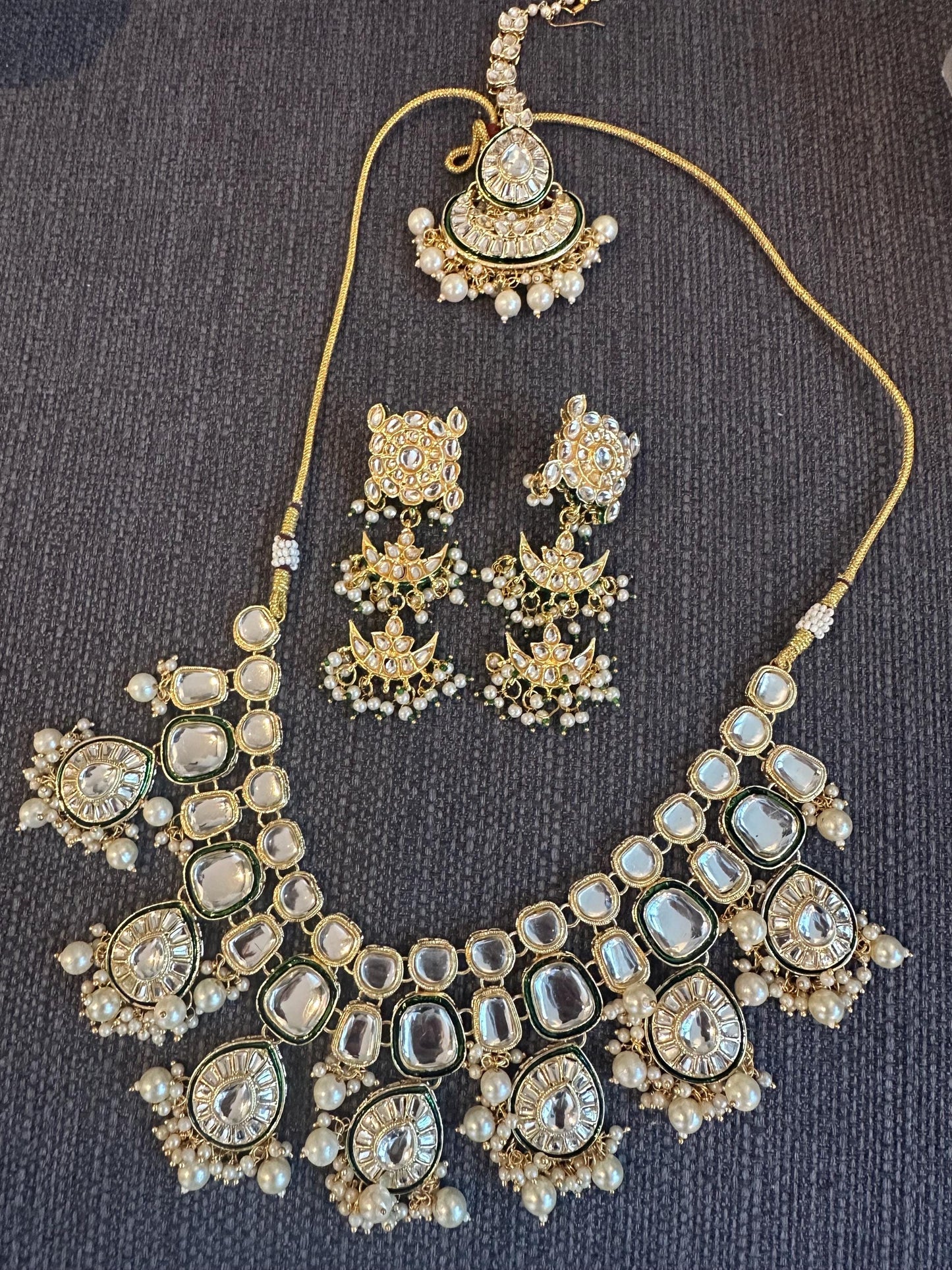 Gold Kundan Necklace with Tikka