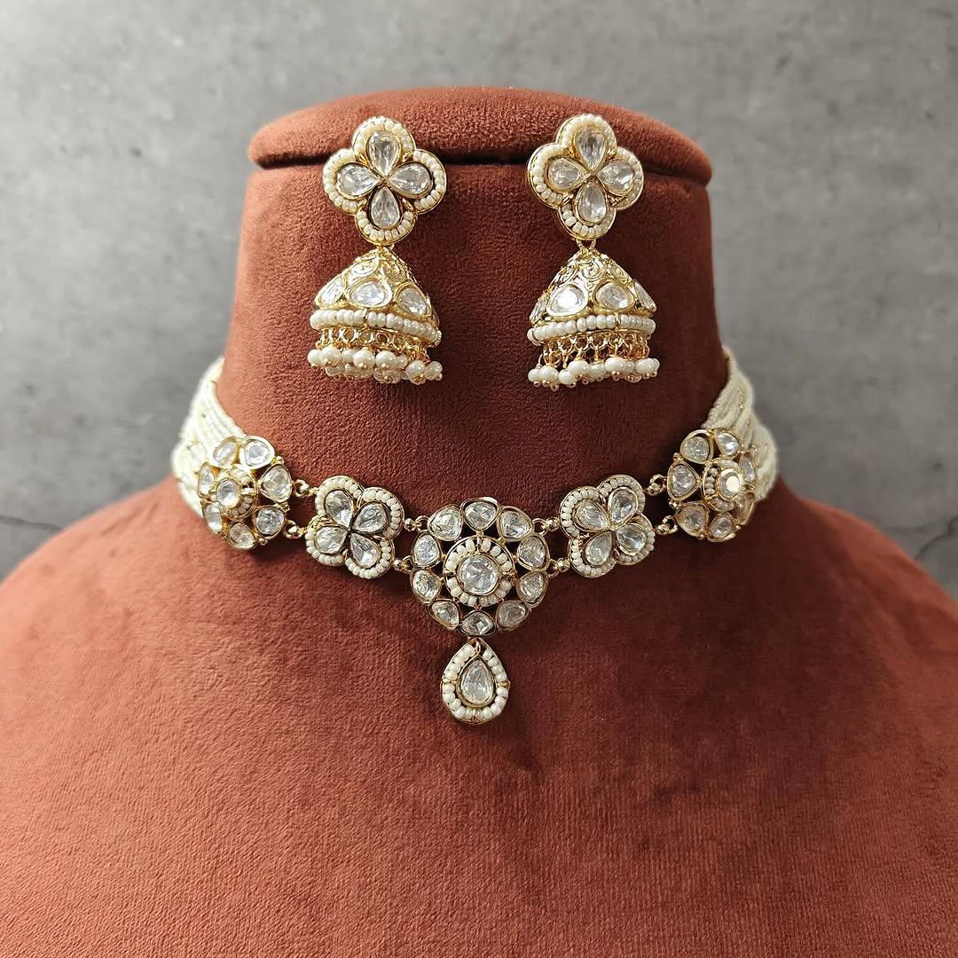 Beautiful Gold Pearl Artificial Jewelry Set/ Indian Bridal Choker/ Kundan Necklace Choker Jhumka Earrings Indian Jewelry