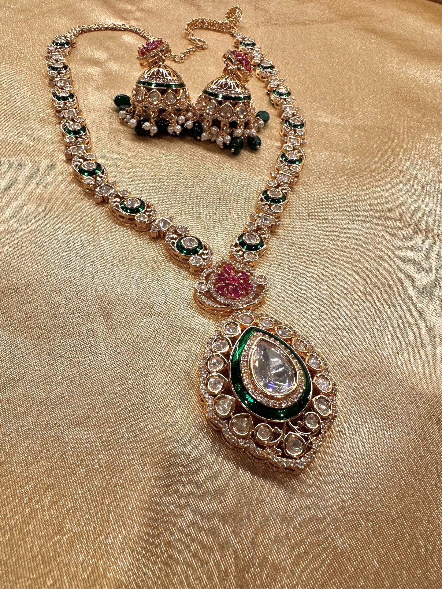 Fine Gold Finish Emerald Green Stones Uncut Polki Kundan Wedding Jewelry Necklace Set with Earrings Sabyasachi Jewelry